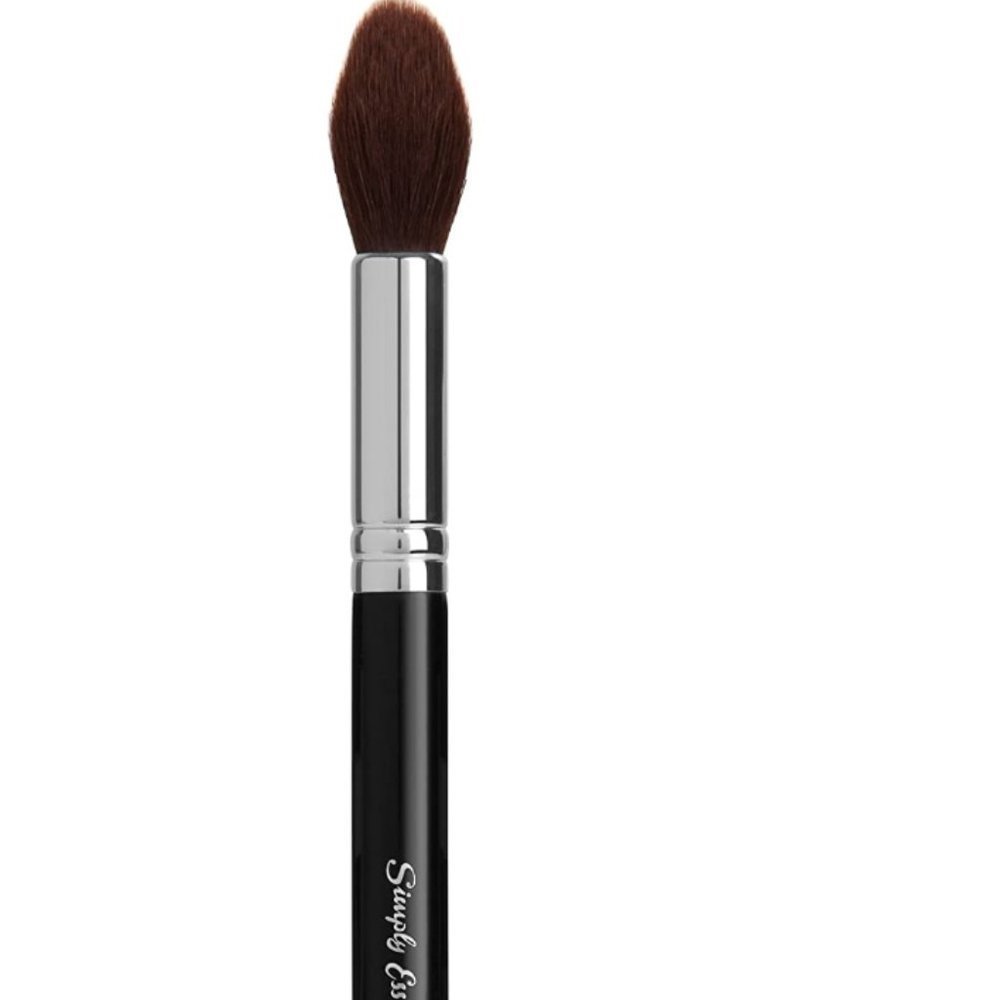 BEST Tapered Makeup Brush - Professional Highlighter Brush - Premium Quality